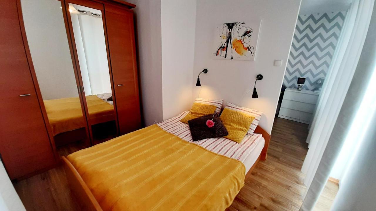 Apartament Z Balkonem I Bezplatnym Parkingiem Gdansk Exterior photo