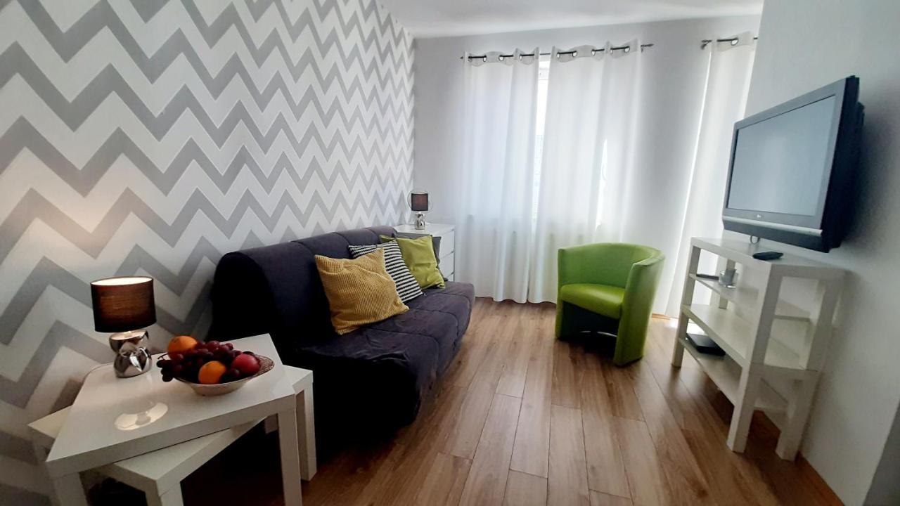 Apartament Z Balkonem I Bezplatnym Parkingiem Gdansk Exterior photo