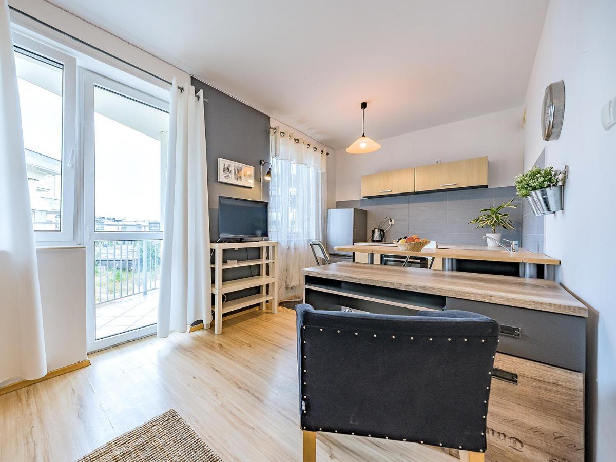 Apartament Z Balkonem I Bezplatnym Parkingiem Gdansk Exterior photo