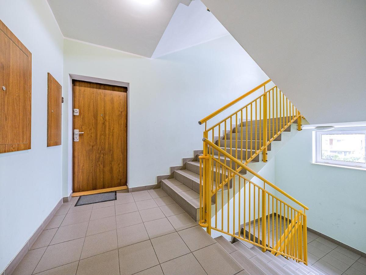 Apartament Z Balkonem I Bezplatnym Parkingiem Gdansk Exterior photo